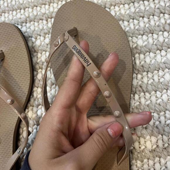 Havaianas You Spike Flip Flop in Rose Gold - Picture 3 of 4